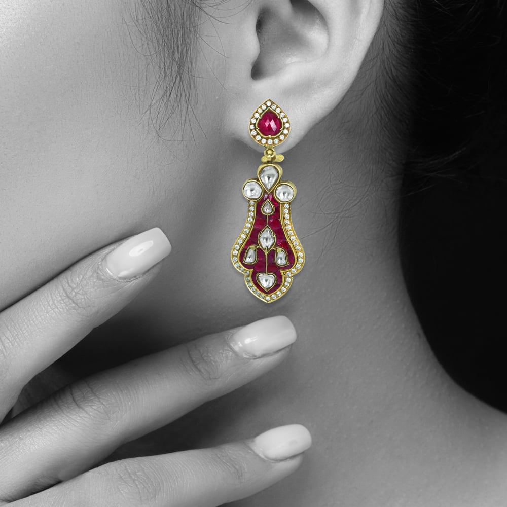 Pear-Shaped Earrings with Polki Diamonds and Red Enamel